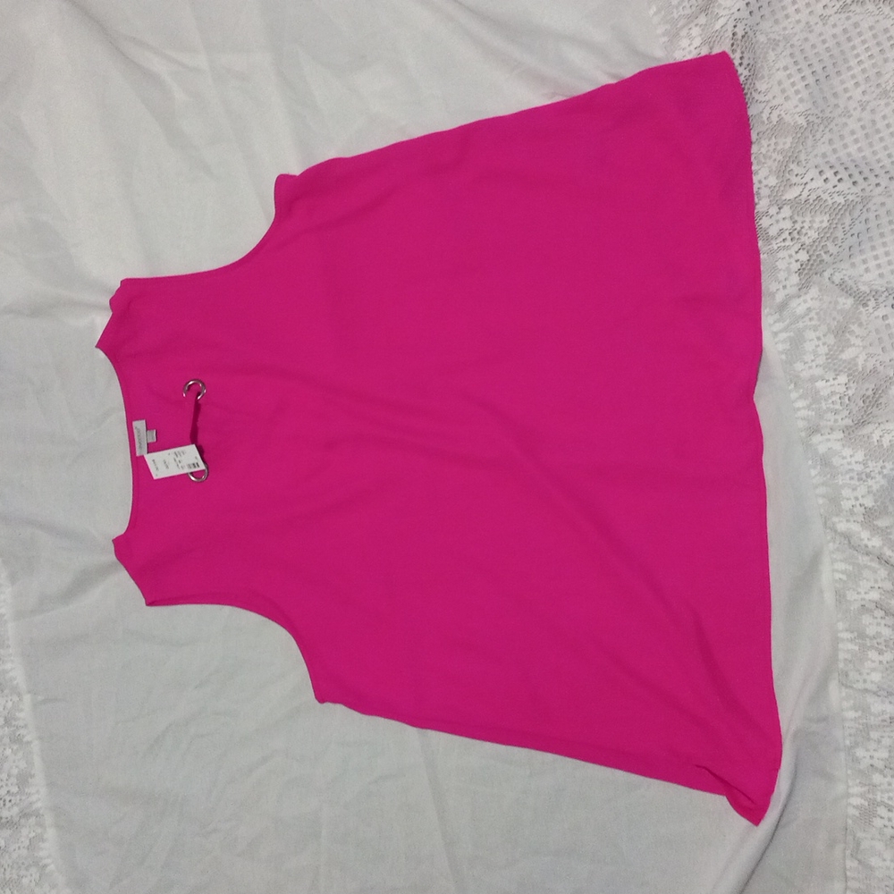 Avenue pink top